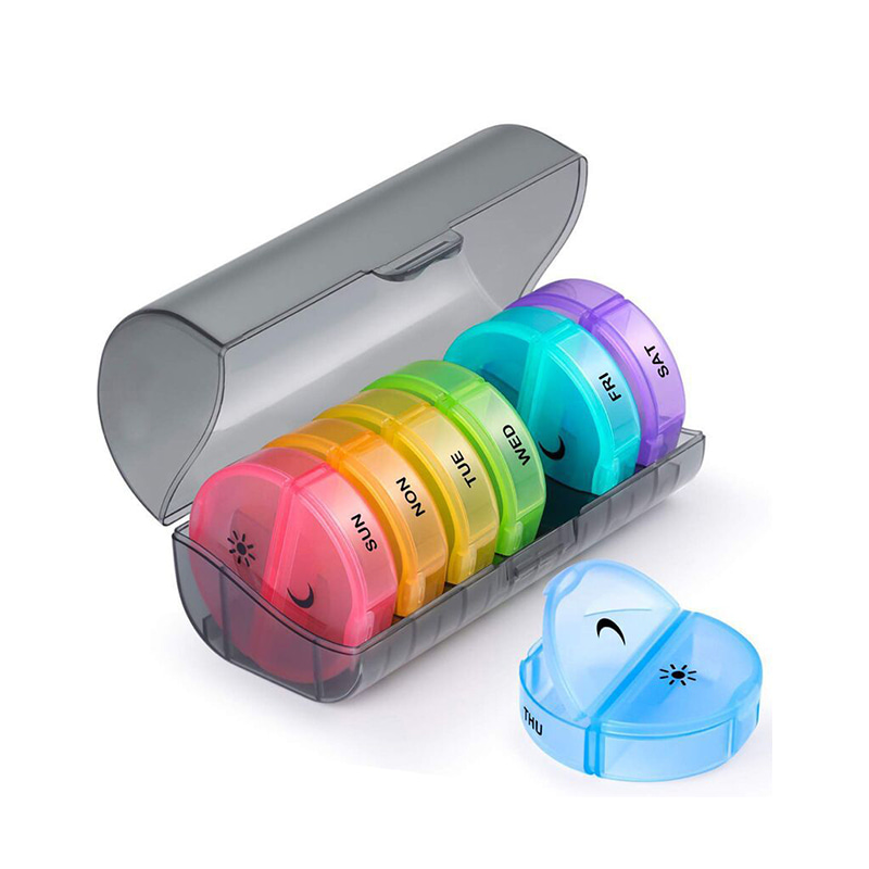 מארגן גלולות פלסטיק יומי שחור נייד עבור ויטמין 